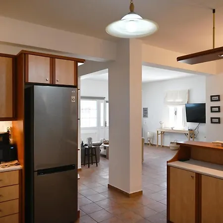 Gtk Santorini House Периволос