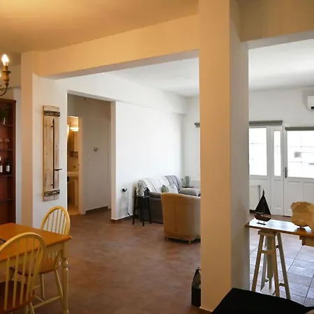 Gtk Santorini House * פריבולוס